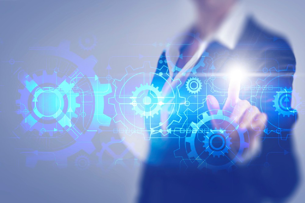 企业要有“护城河”，思索要有“智能工厂