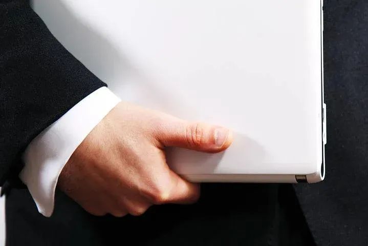 丁老师有话说：我们不裁人，但我们一直在淘汰人！